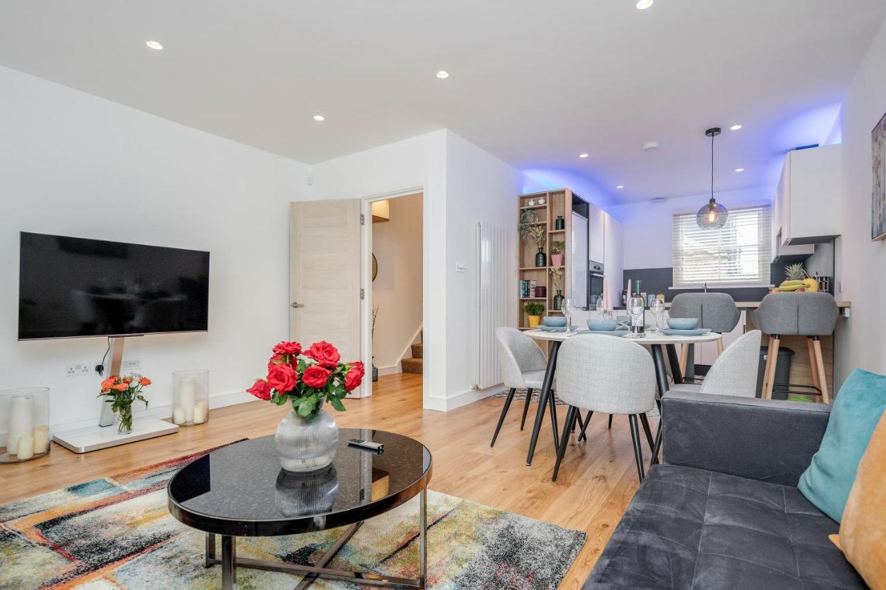 Beautiful 2 Bedrooms Split Level Fulham Apartment London Exterior photo