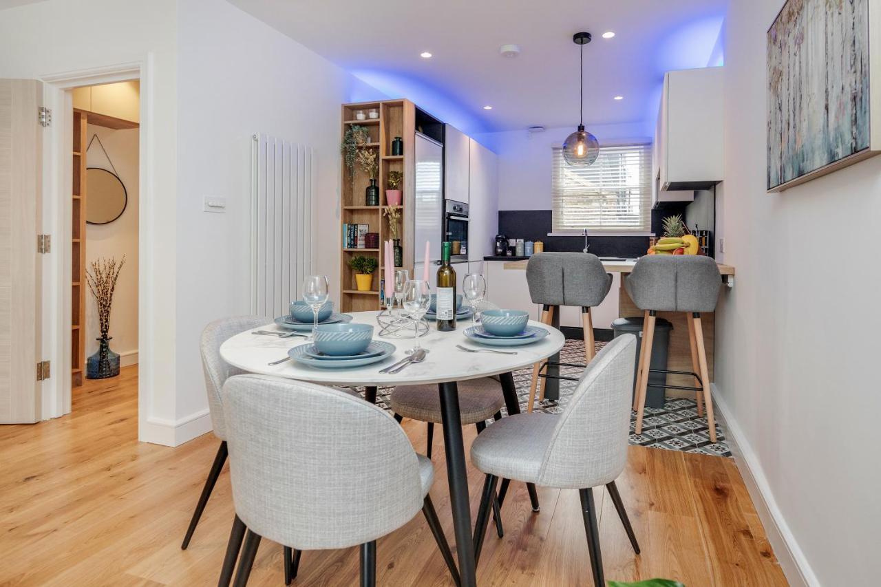 Beautiful 2 Bedrooms Split Level Fulham Apartment London Exterior photo