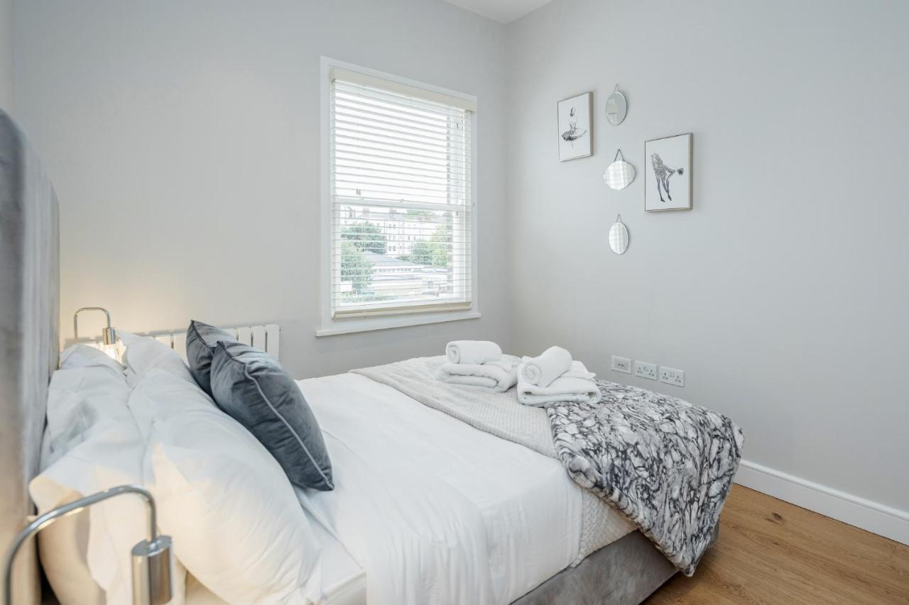 Beautiful 2 Bedrooms Split Level Fulham Apartment London Exterior photo